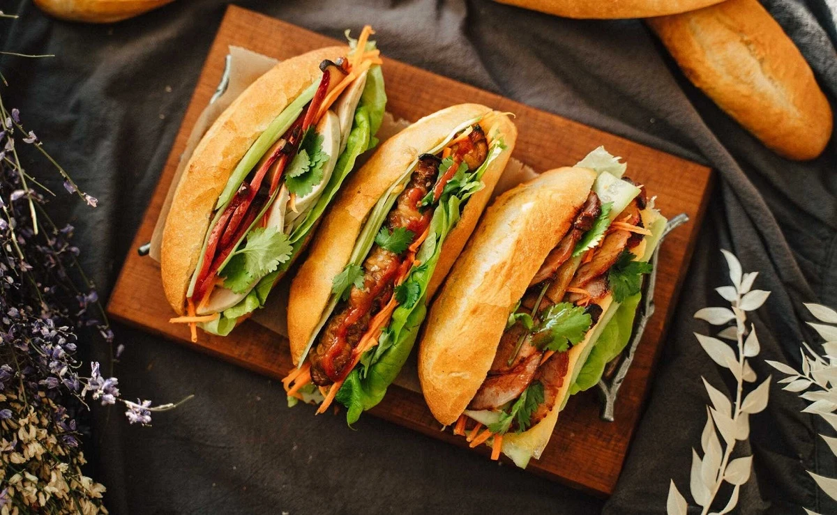 The Ultimate Guide: 20 Best Vietnamese Dishes You Must Try 4 Vietnamese sandwich