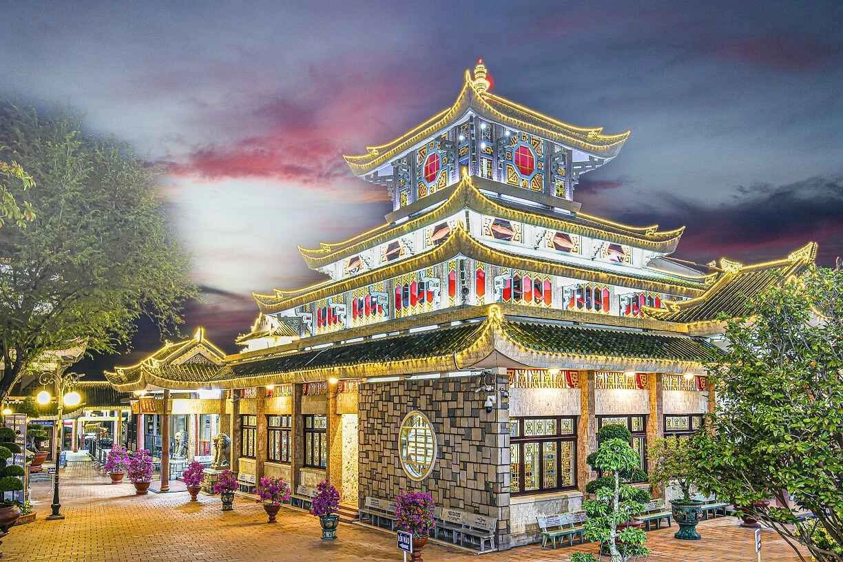 Majestic Ba Chua Xu Temple - VietNam Amazing Tour