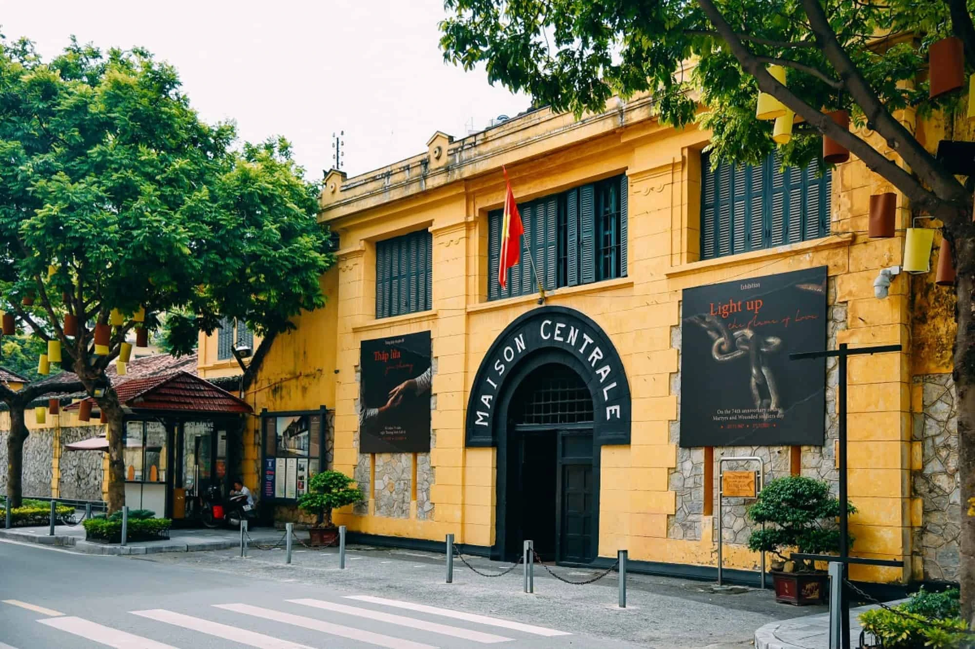 Hoa Lo Prison - Where the brutal war history is kept - Luxury Boutique  Hotel in Hanoi, Vietnam | La Siesta Premium Hang Be