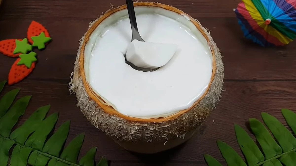 2 cách làm rau câu dừa và rau câu dừa sữa tươi giòn ngon đơn giản tại nhà