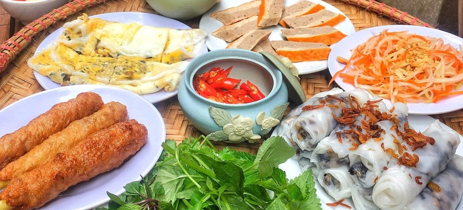 Bánh cuốn ngon Sài Gòn - 13 quán đông khách, nên thử