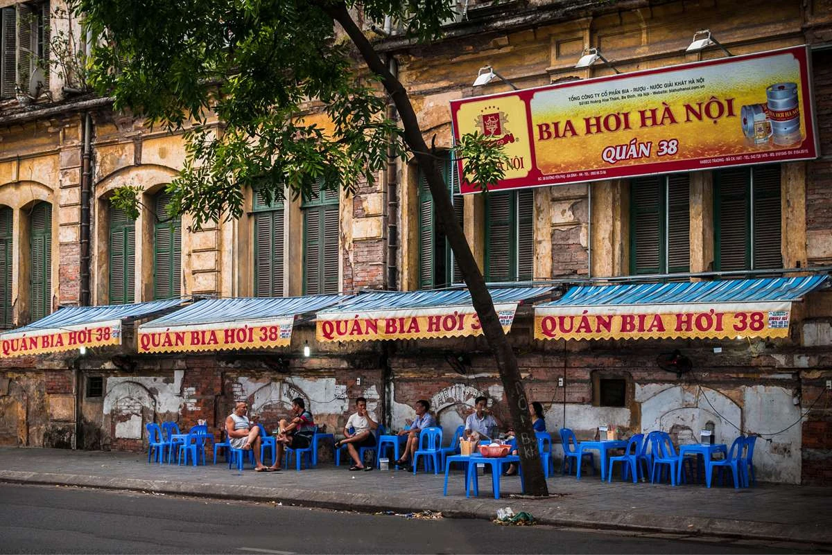Bia Hoi in Hanoi - 5 best local beer places in 2025