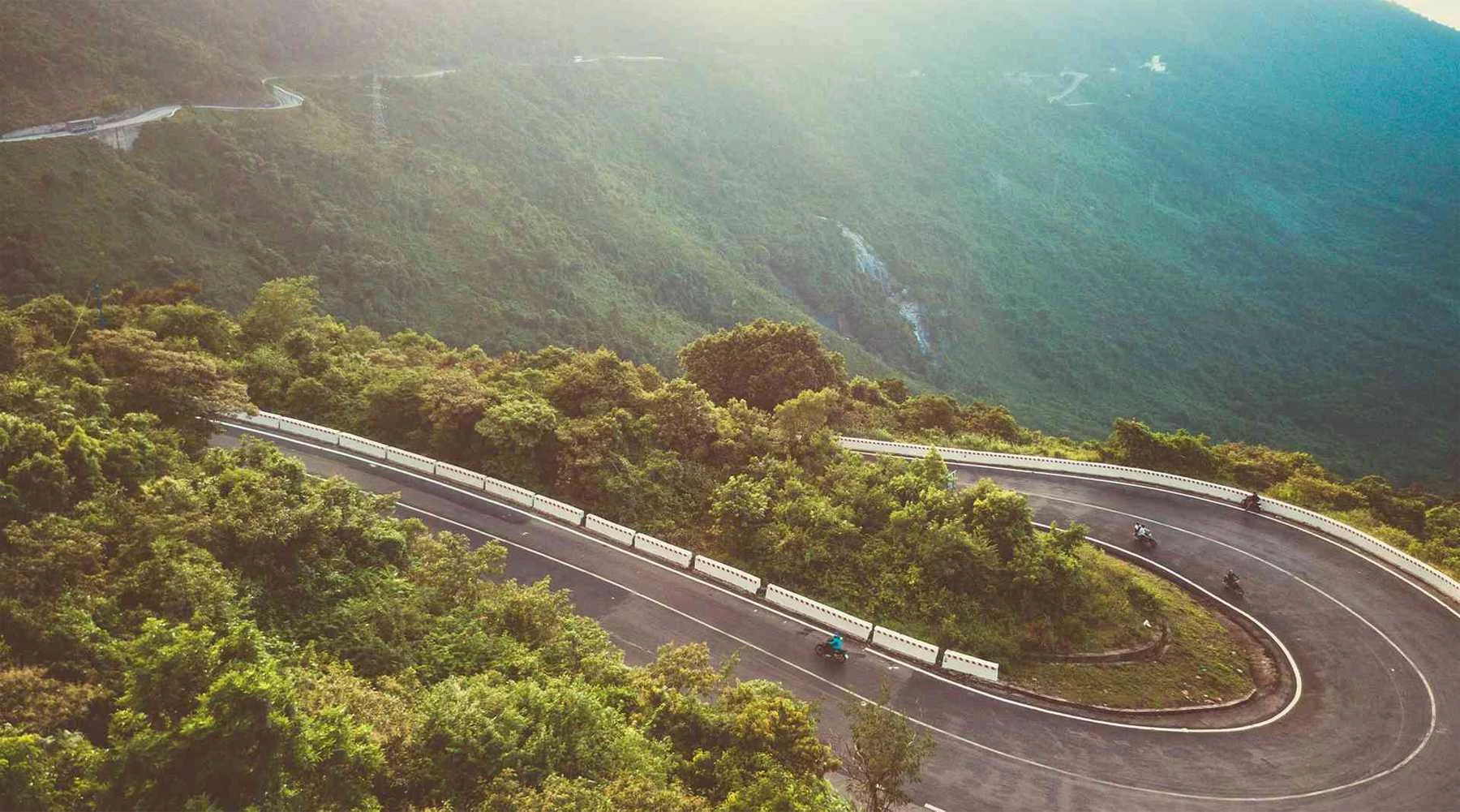Hai Van Pass - Motor route, stops and alternatives | localvietnam