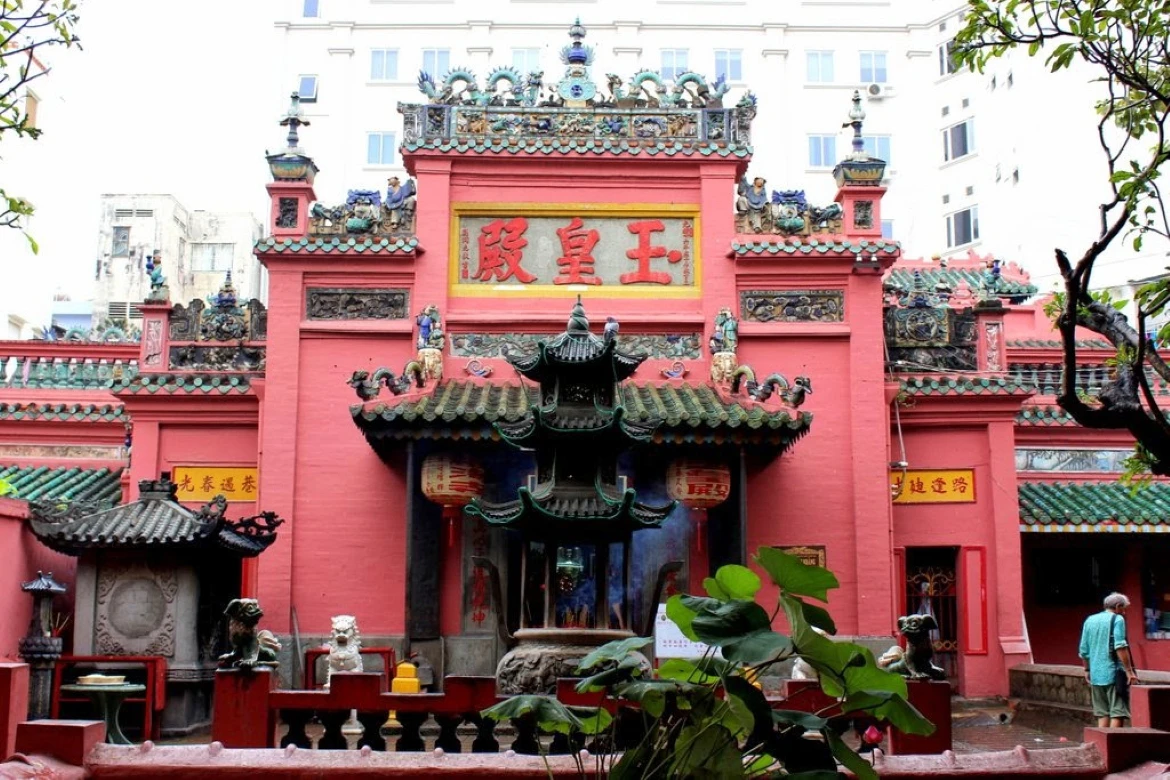 Jade Emperor Pagoda Saigon | Travel Guide & Tips
