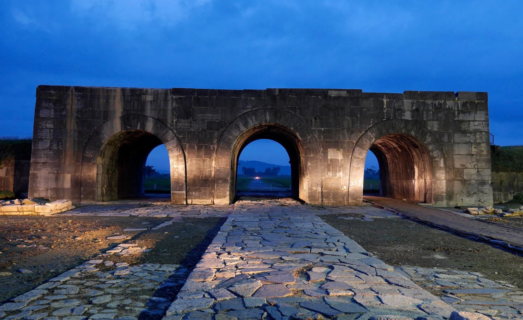 Ho Dynasty Citadel tops 21 Planet's Greatest World Heritage Sites