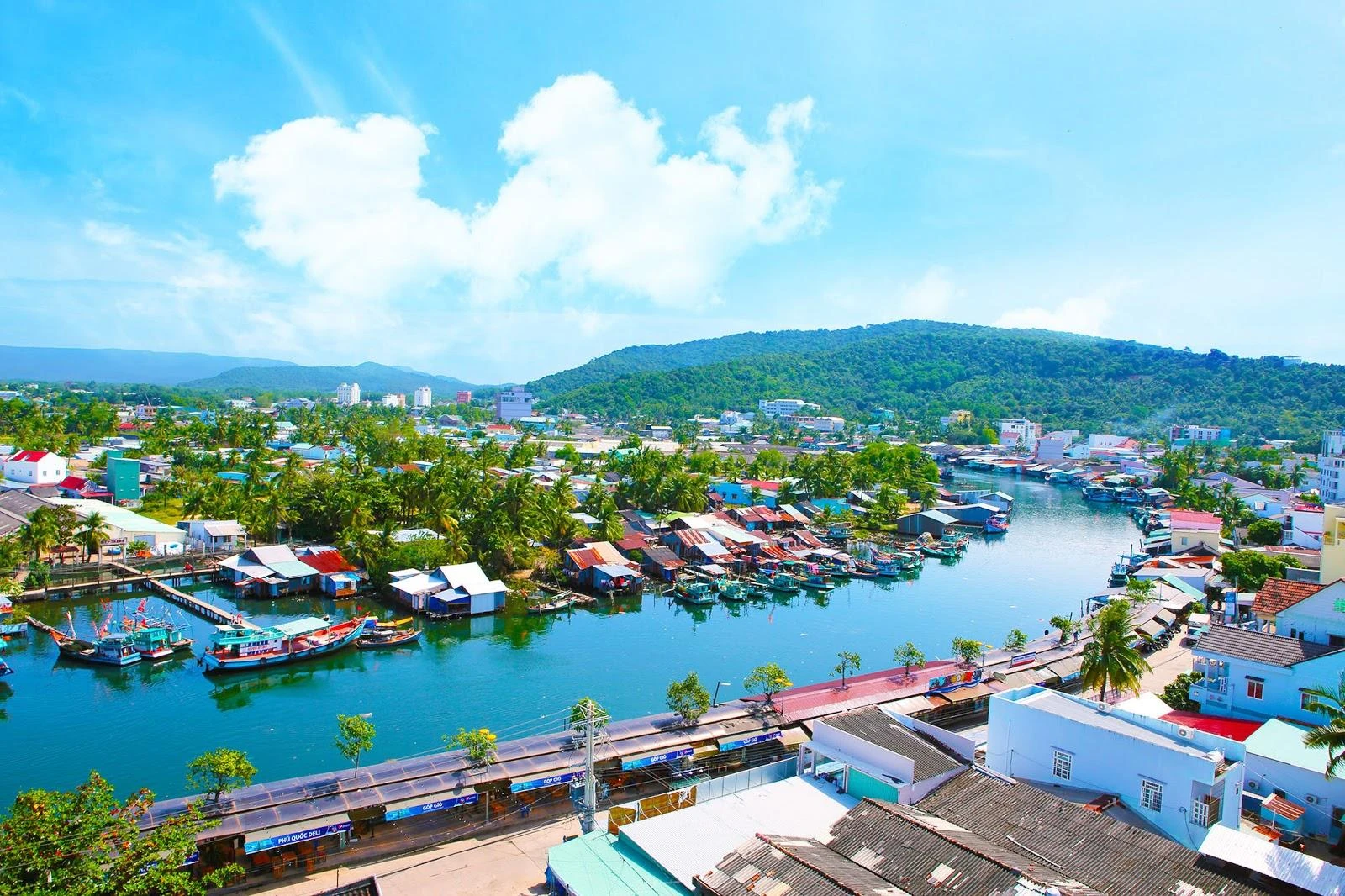 Around Pullman Phu Quoc Beach Resort - Duong Dong Town