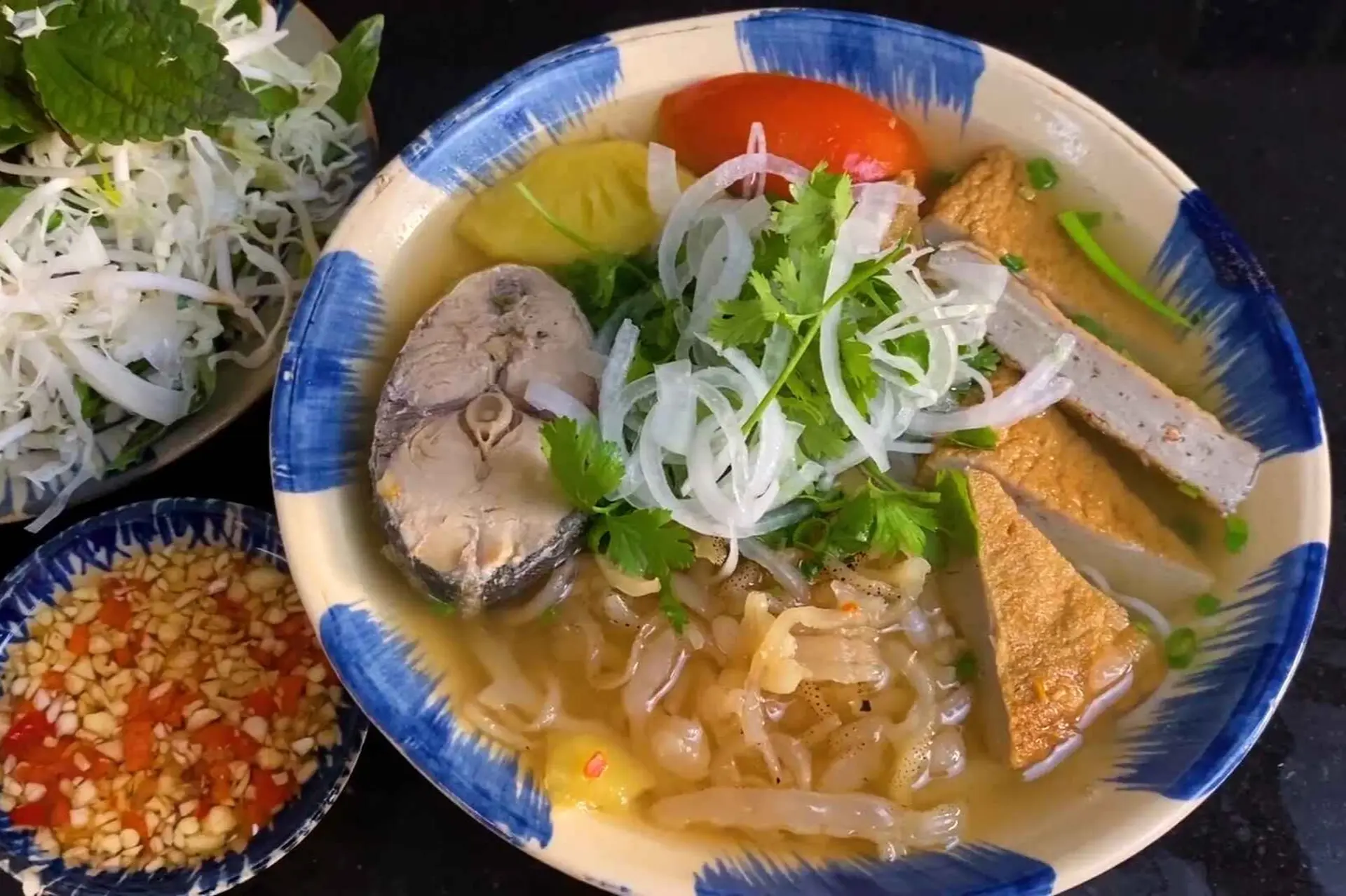 Cách nấu bún cá sứa Nha Trang đơn giản, vụng về đến mấy cũng thành công!