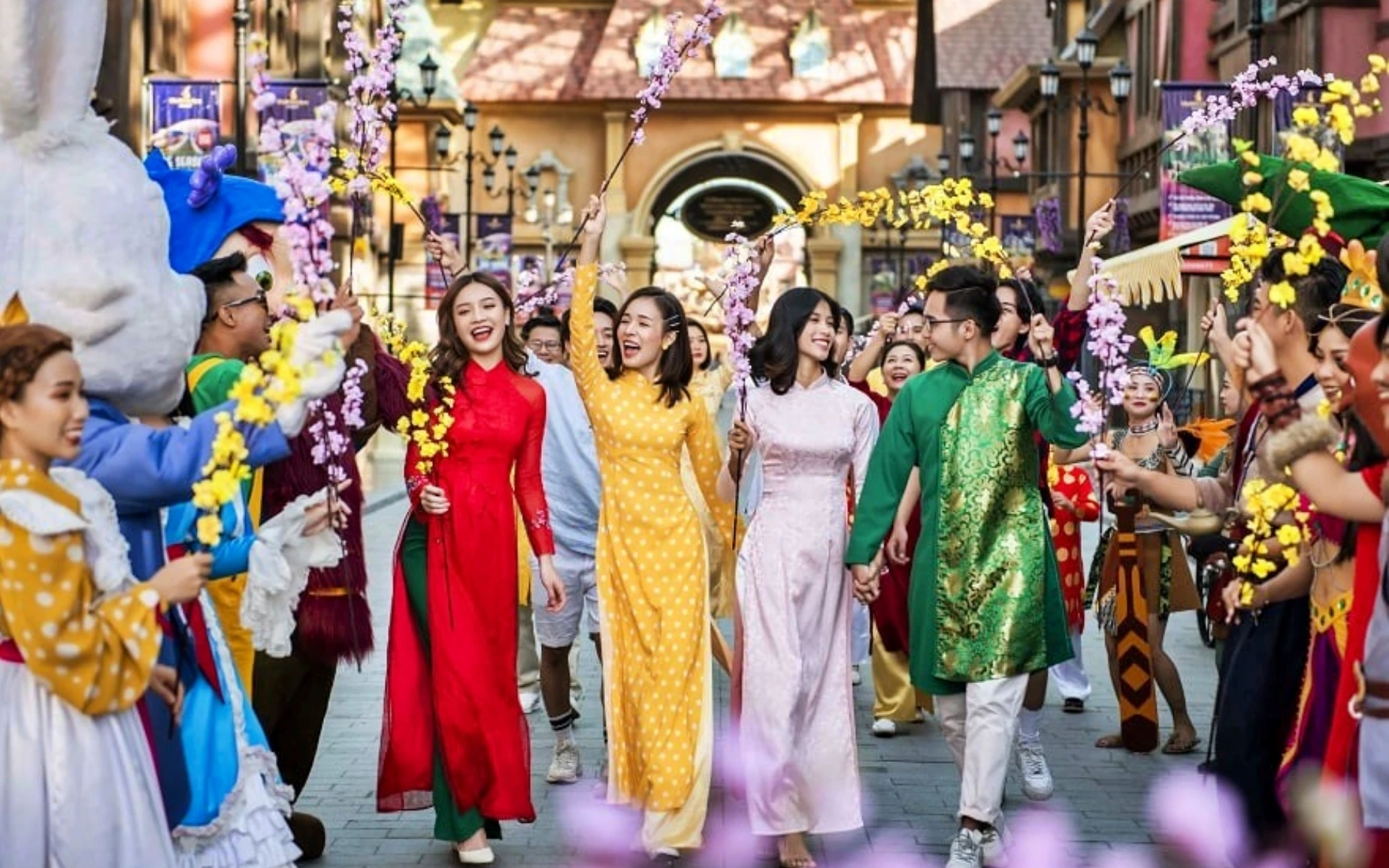 Traditional Vietnamese culture: The Best Guide for Culture Travelers 2025 4 Du lịch Tết nguyên đán 2025: Việt Nam lan toả niềm vui